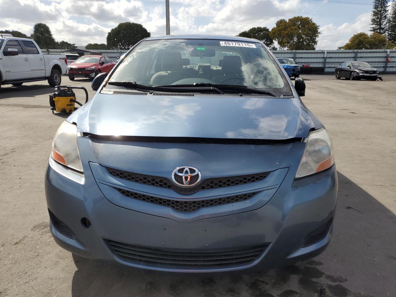 2008 Toyota Yaris - Image 5
