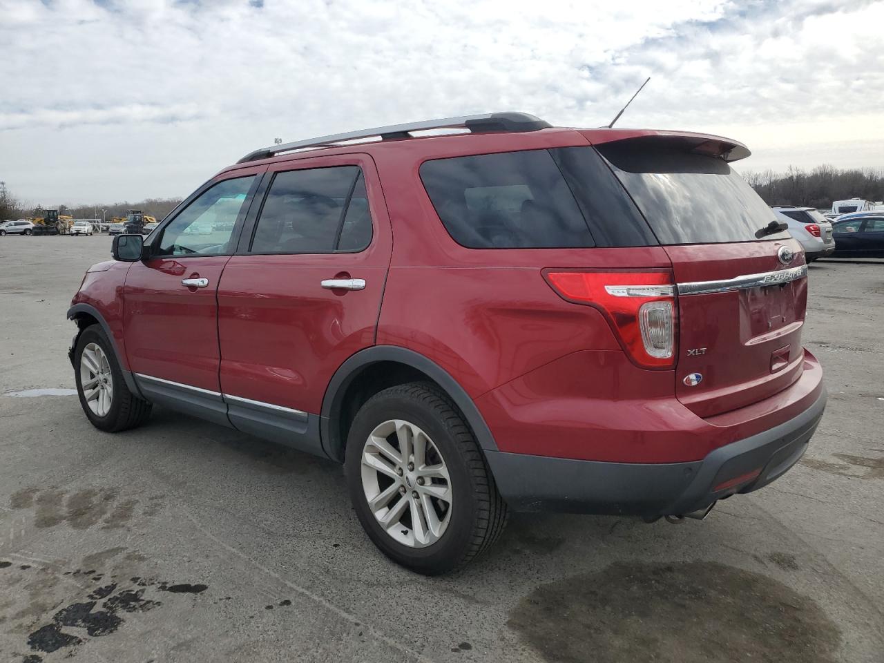 2013 Ford Explorer - Image 2