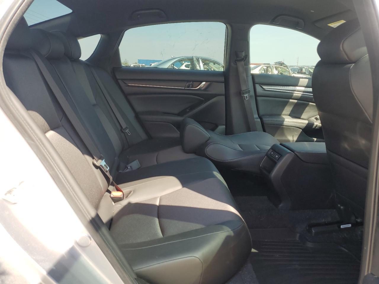 2022 Honda Accord - Image 10