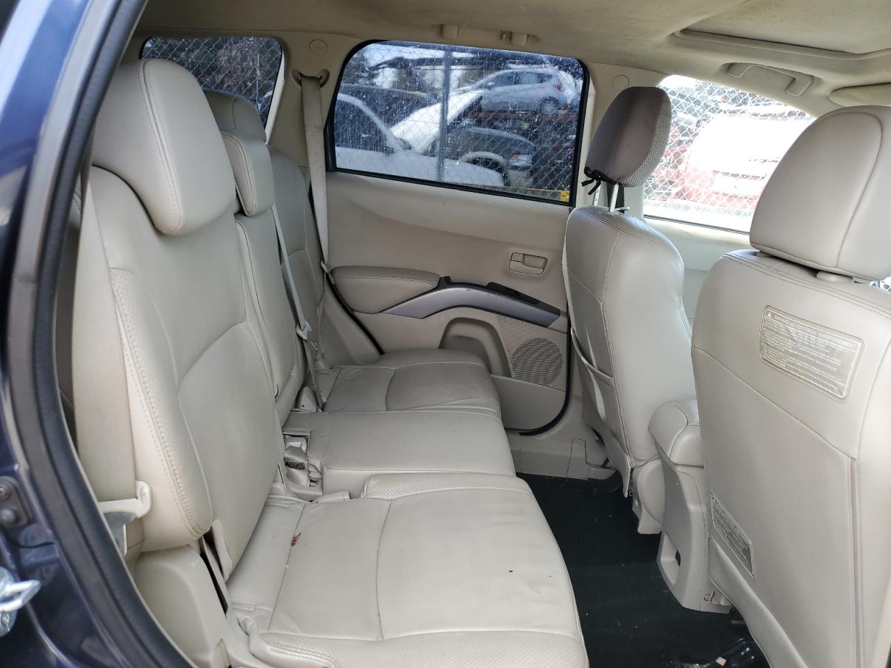 2007 Mitsubishi Outlander - Image 11