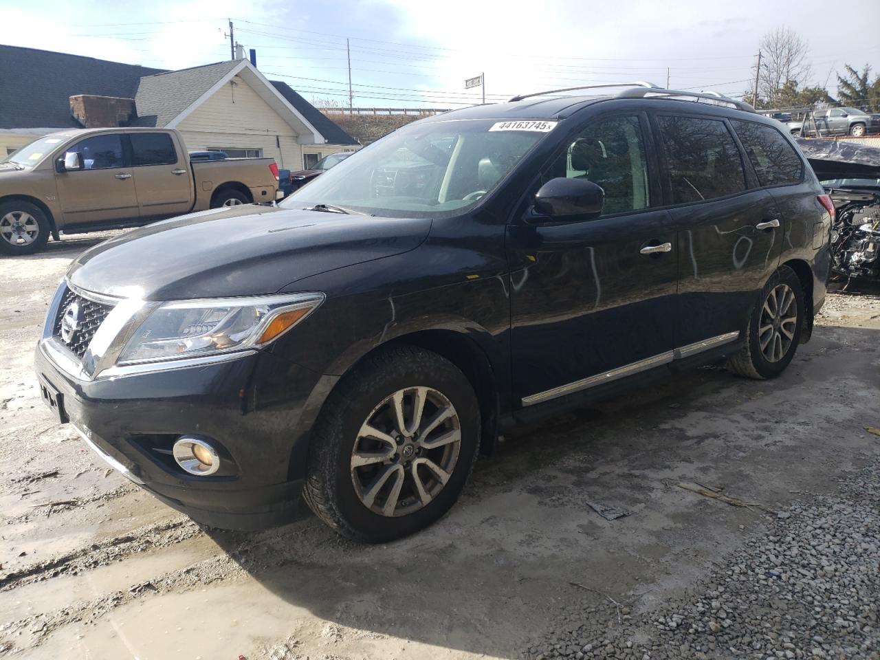 2013 Nissan Pathfinder - Image 1