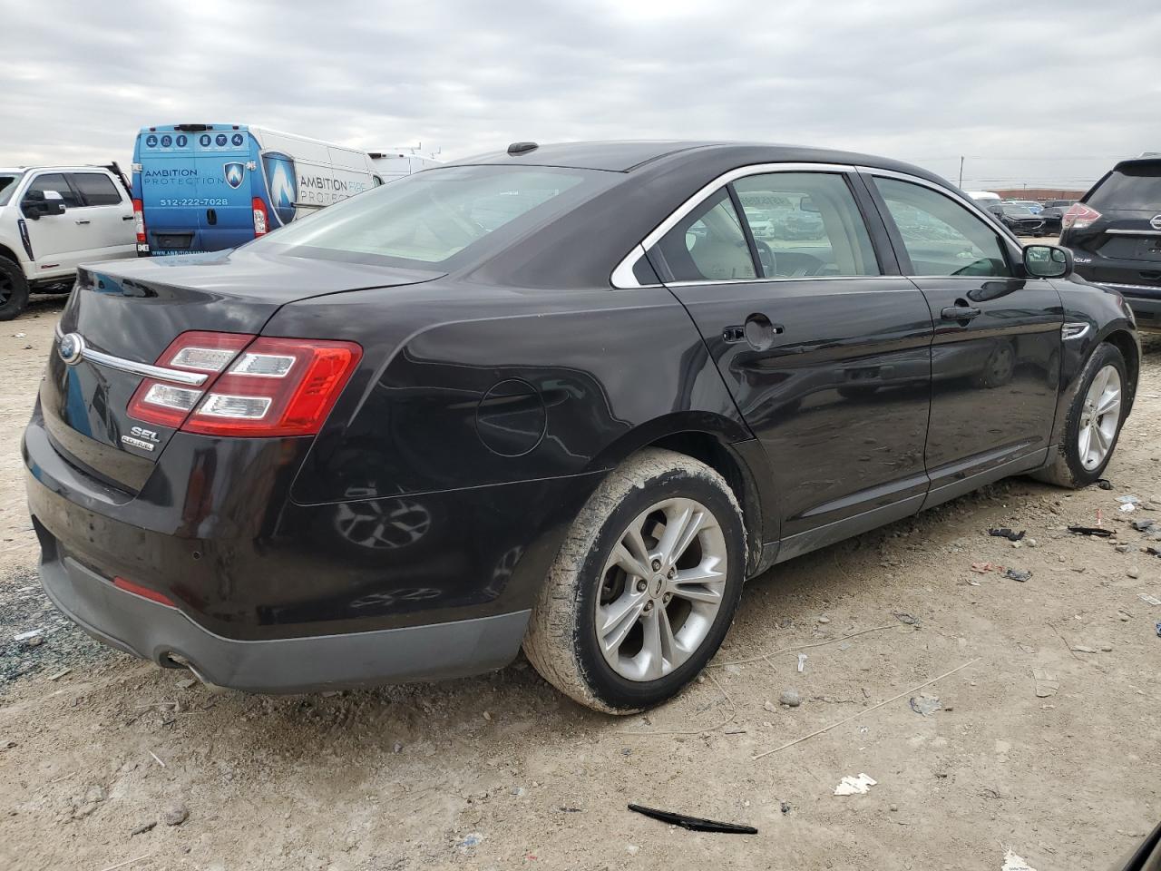 2013 Ford Taurus - Image 3