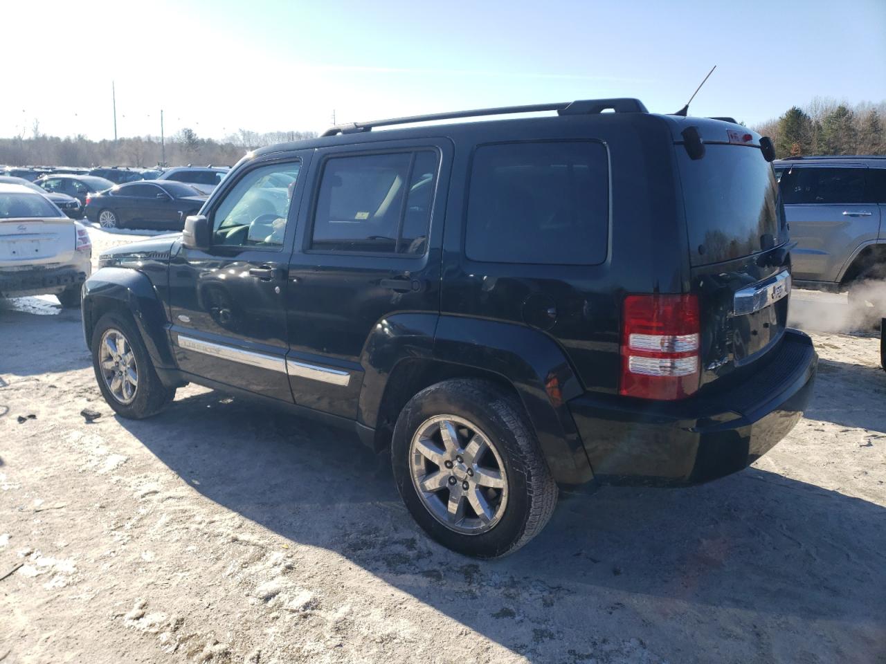 2012 Jeep Liberty (North America) - Image 2
