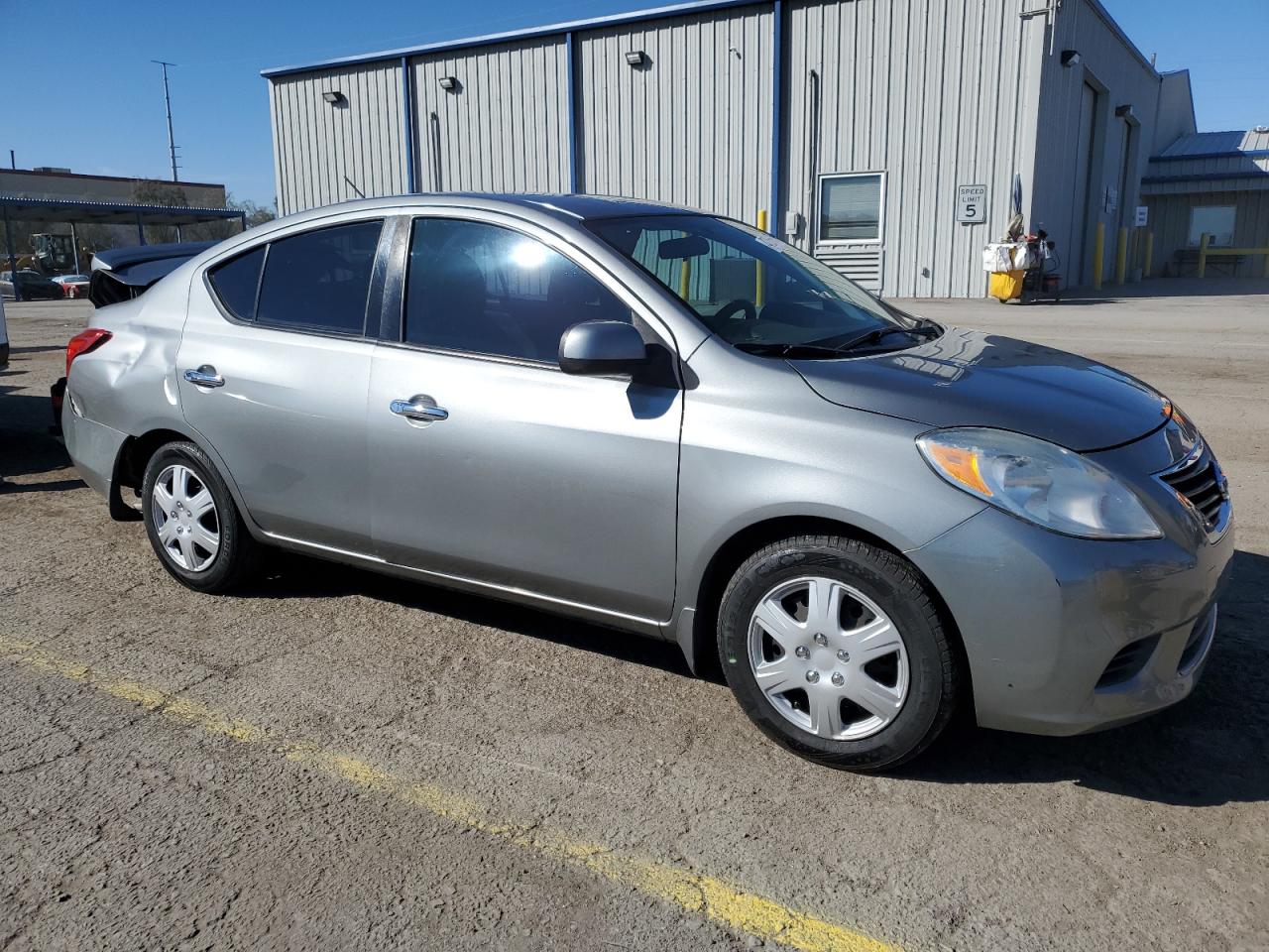 2014 Nissan Versa - Image 4