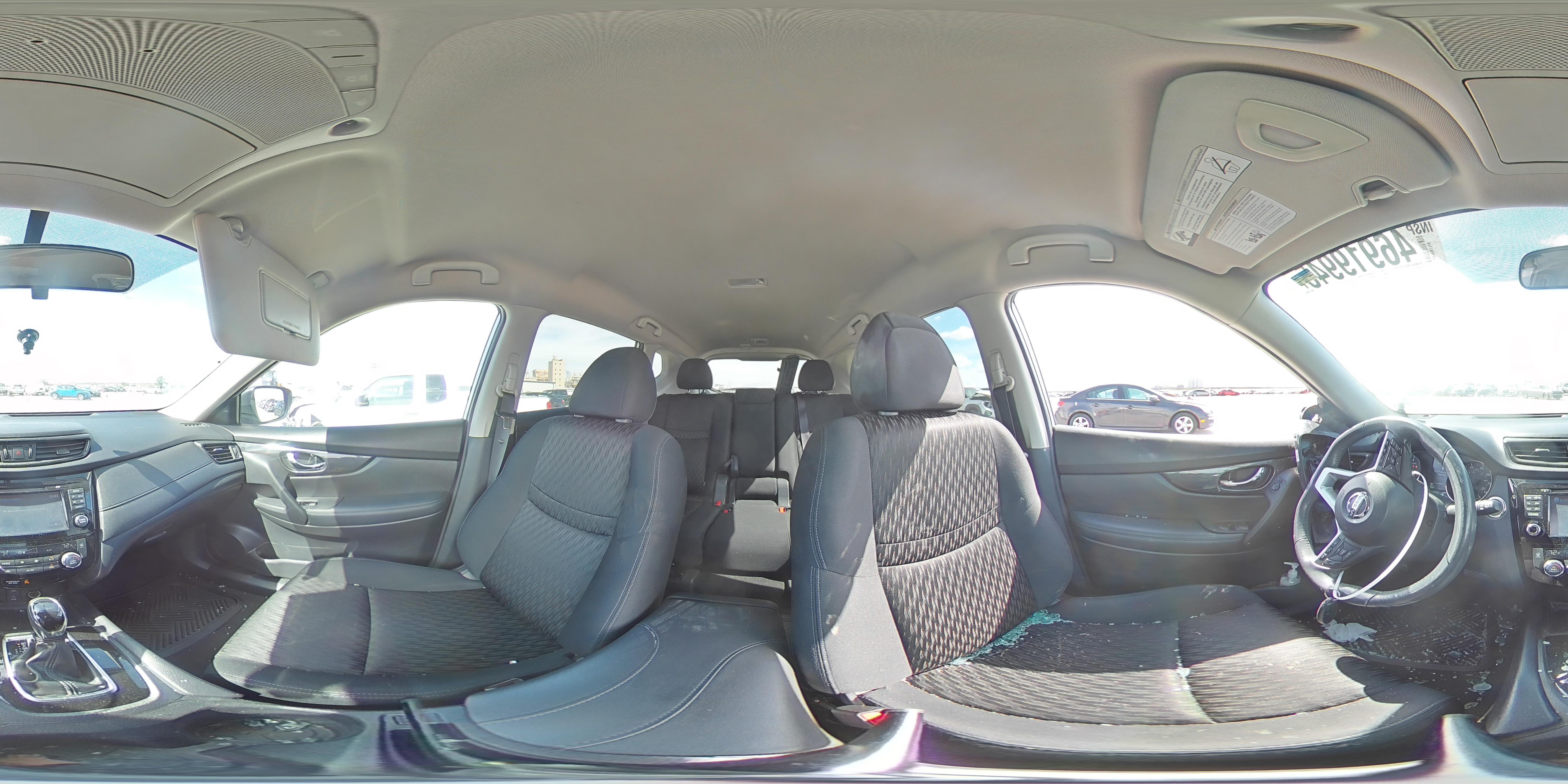 2017 Nissan Rogue - Image 12