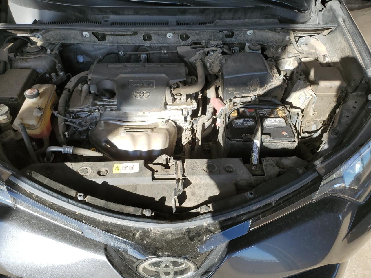 2018 Toyota RAV 4 - Image 12