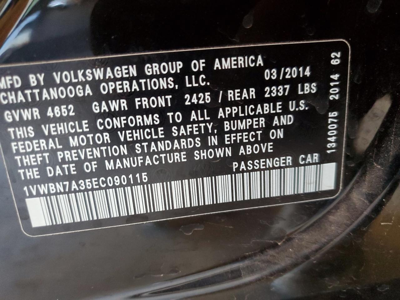 2014 Volkswagen Passat - Image 12