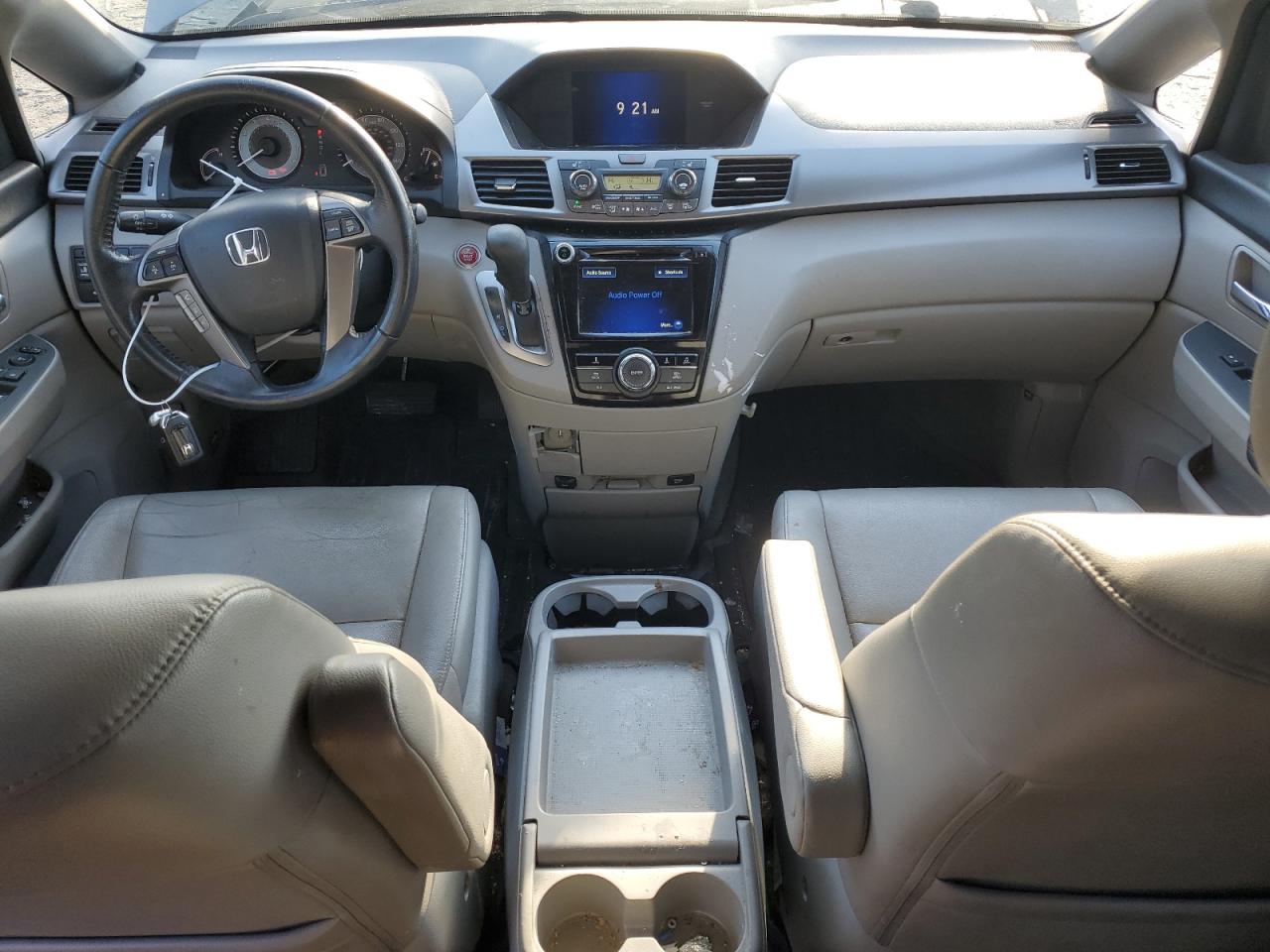 2016 Honda Odyssey - Image 8