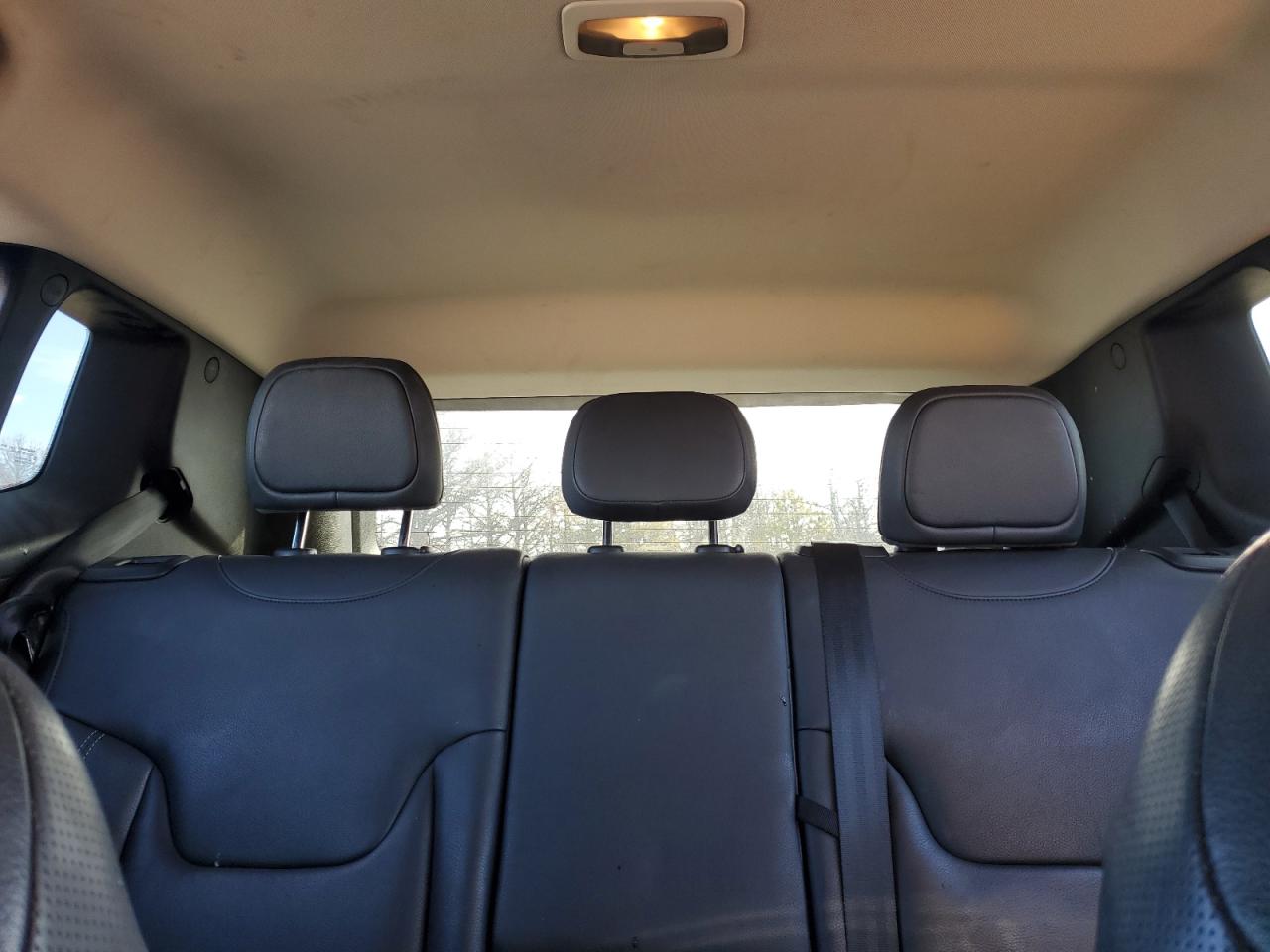 2020 Jeep Renegade - Image 10