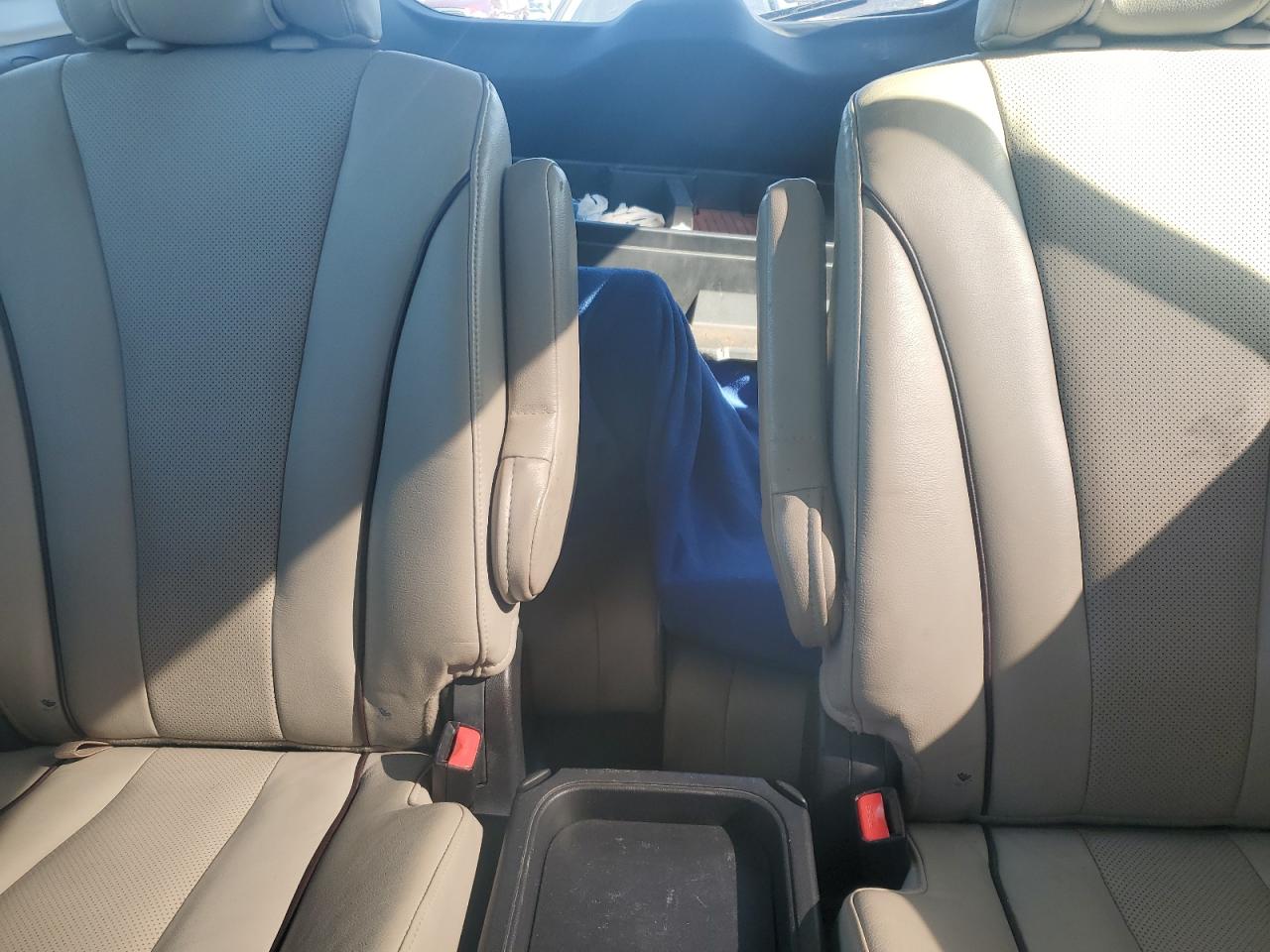 2014 Mazda 5 - Image 10