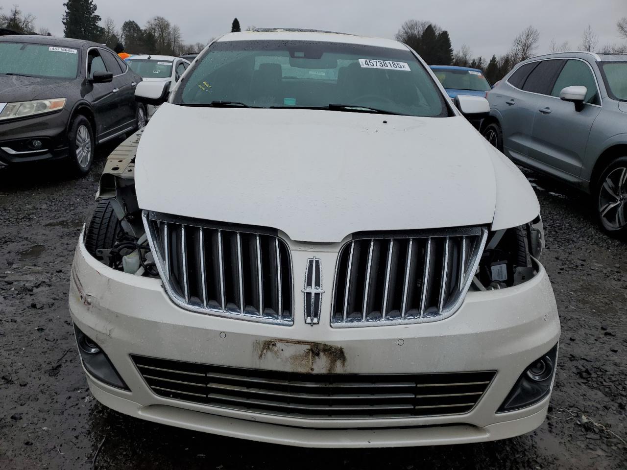 2012 Lincoln MKS - Image 5