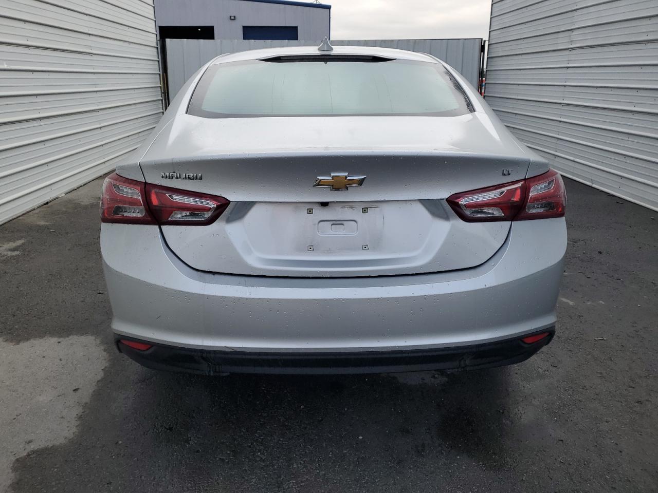 2022 Chevrolet Malibu - Image 6