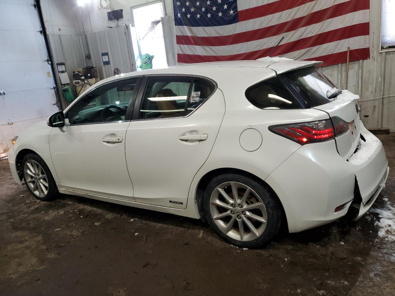 2012 Lexus CT - Image 2