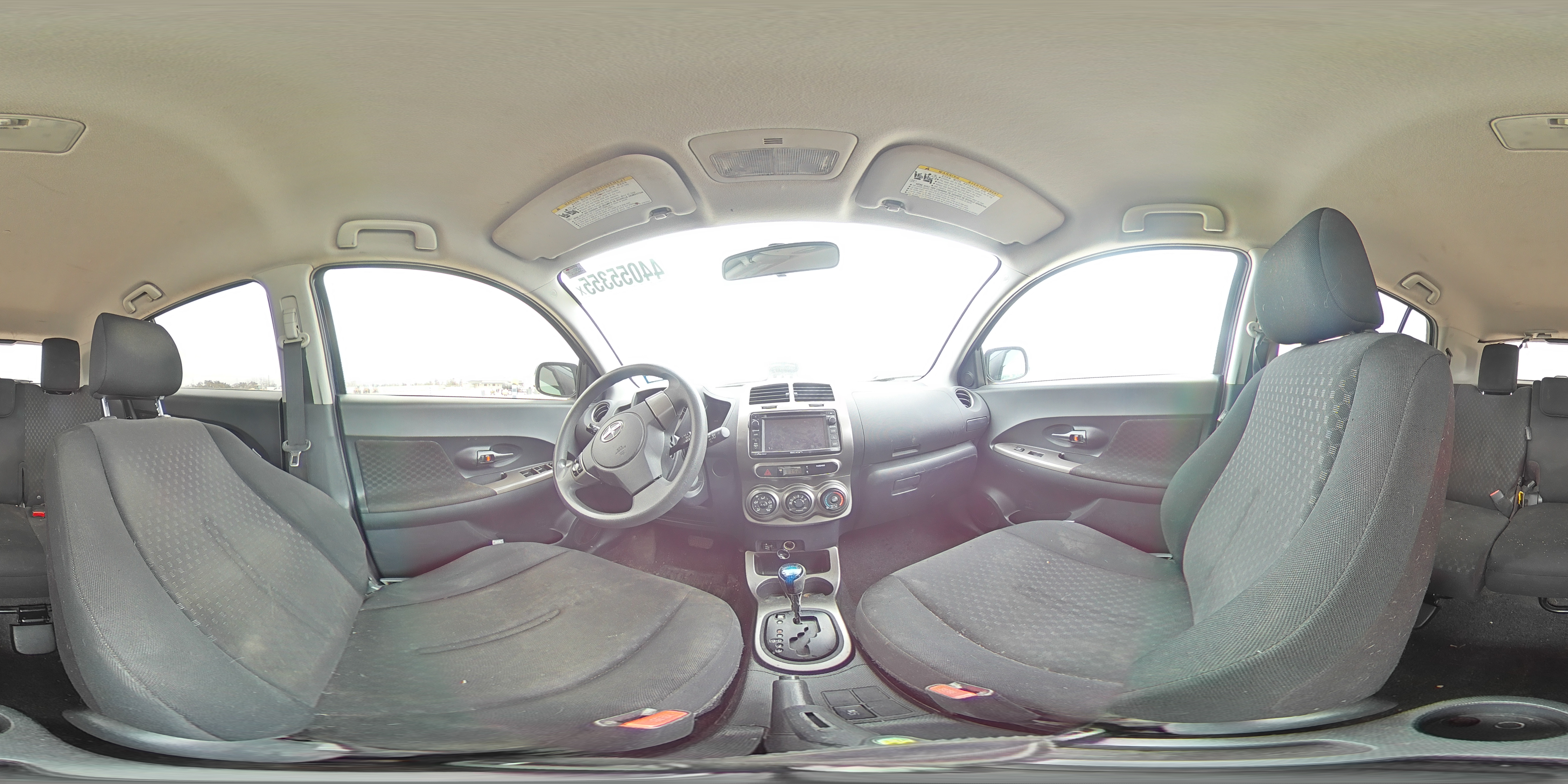 2014 Toyota xD - Image 12