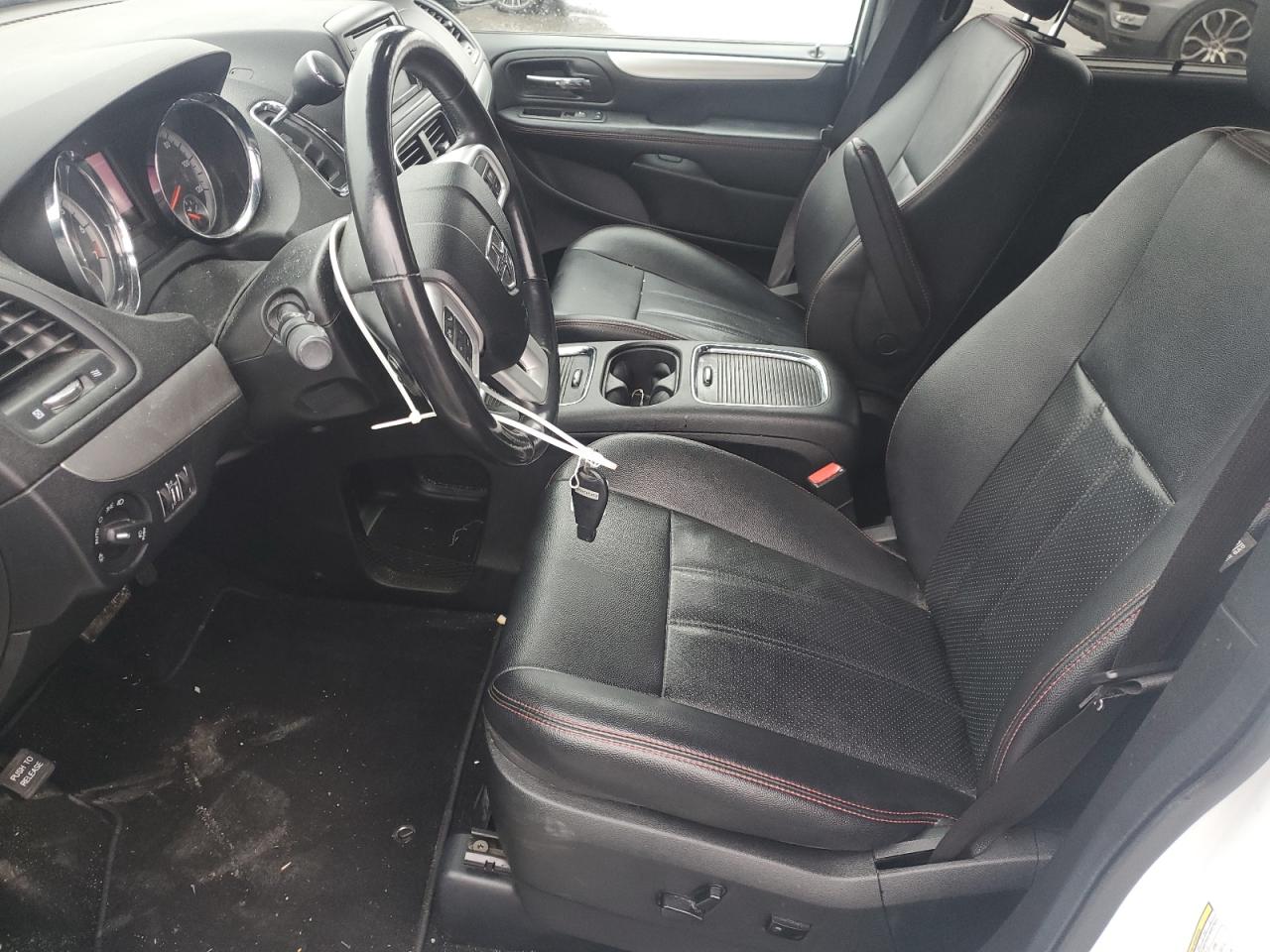 2019 Dodge Caravan - Image 7