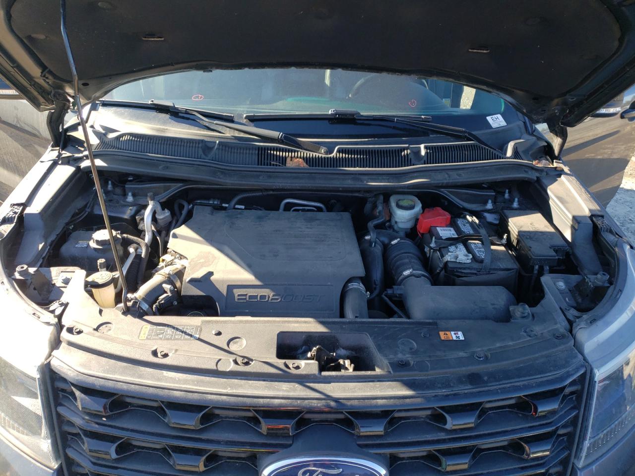 2016 Ford Explorer - Image 12