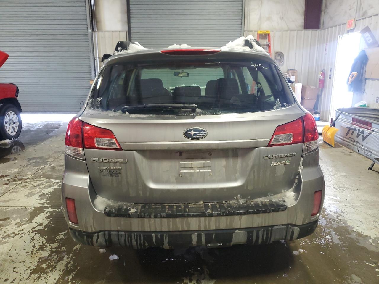 2011 Subaru Outback - Image 6