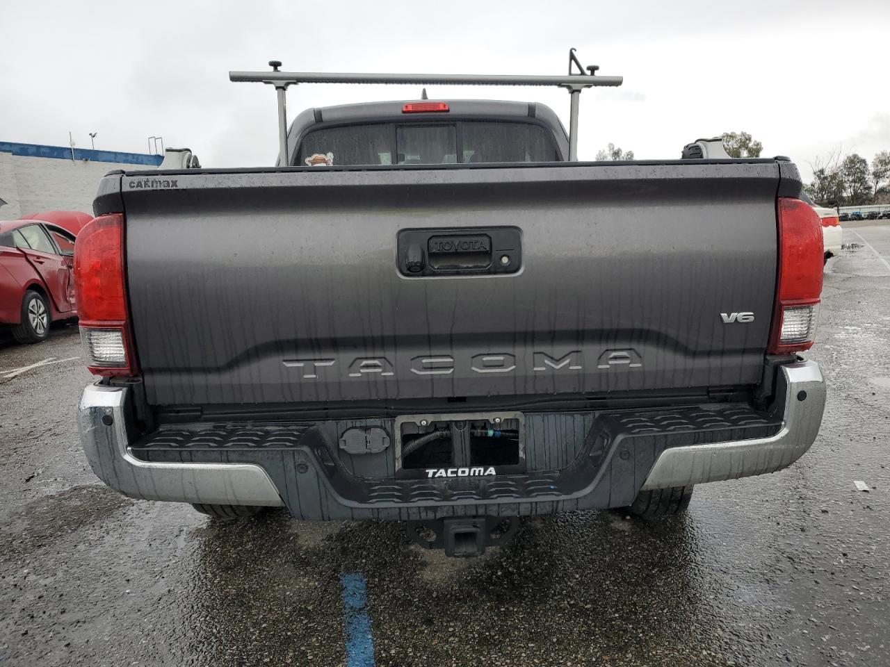 2018 Toyota Tacoma - Image 6