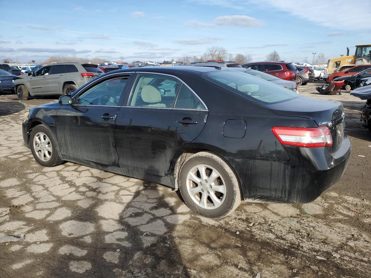 2011 Toyota Camry - Image 2