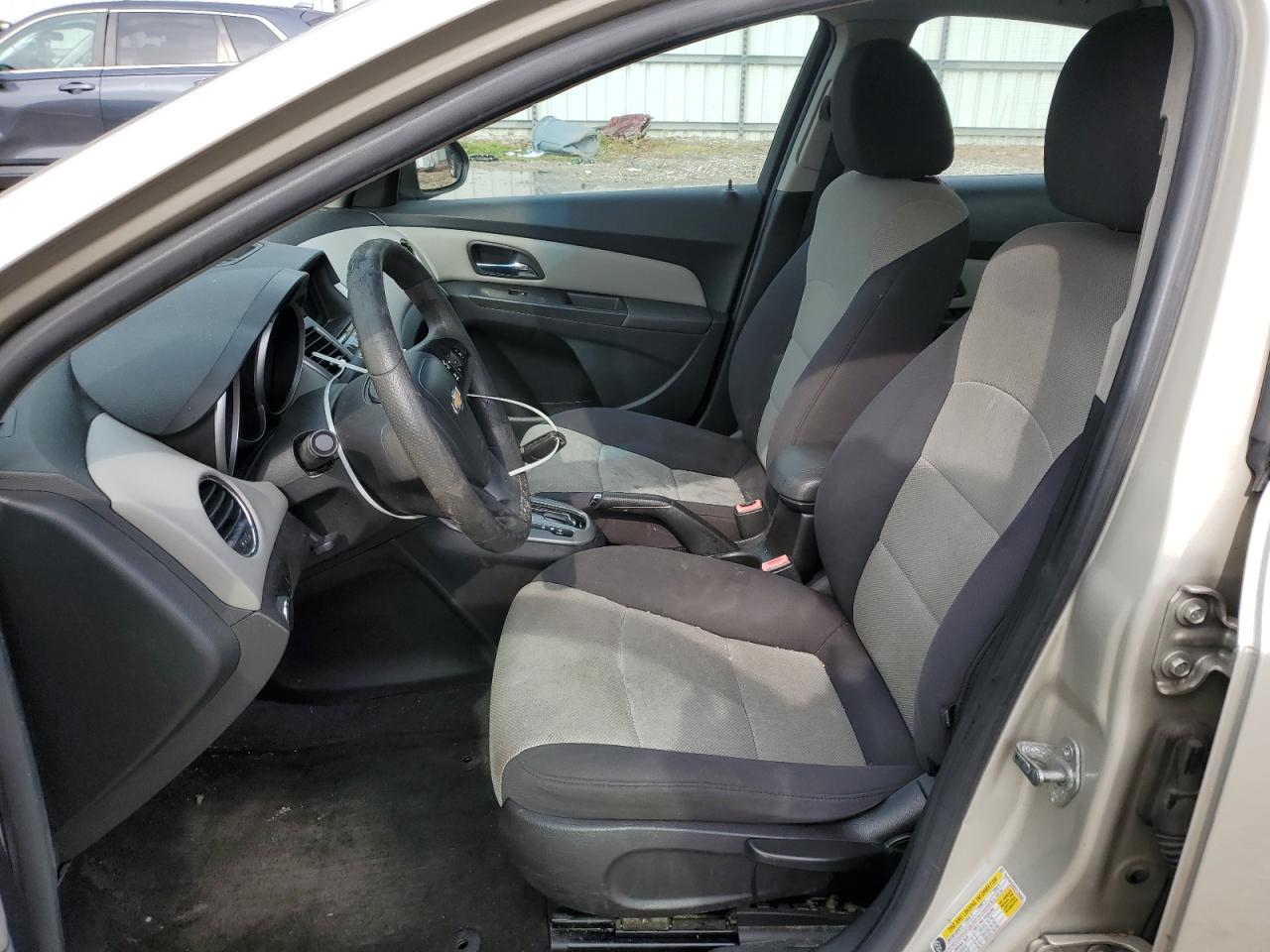 2013 Chevrolet Cruze - Image 7