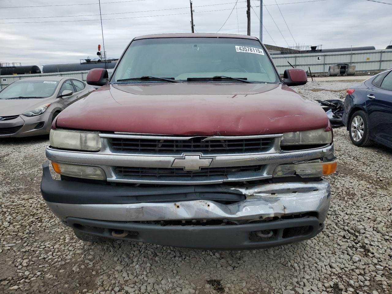 2001 Chevrolet Suburban - Image 5