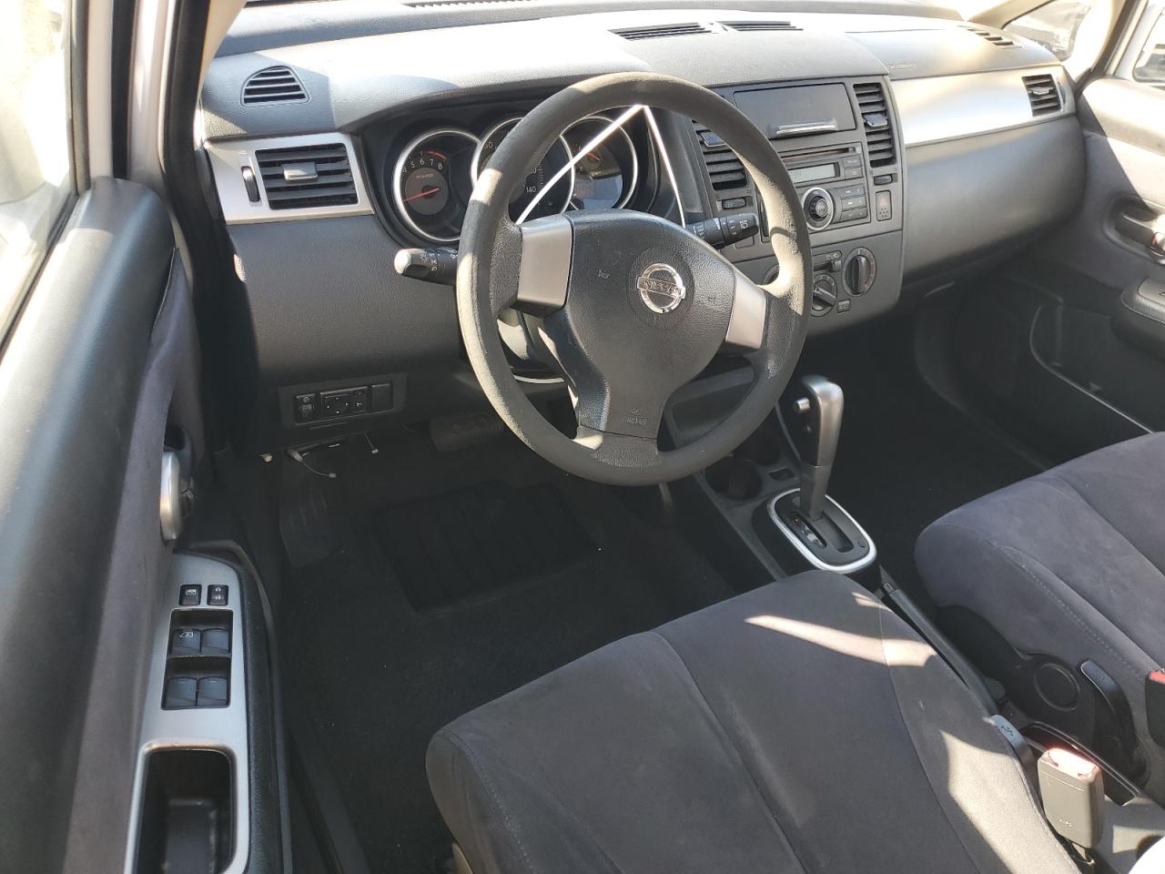 2007 Nissan Versa - Image 8