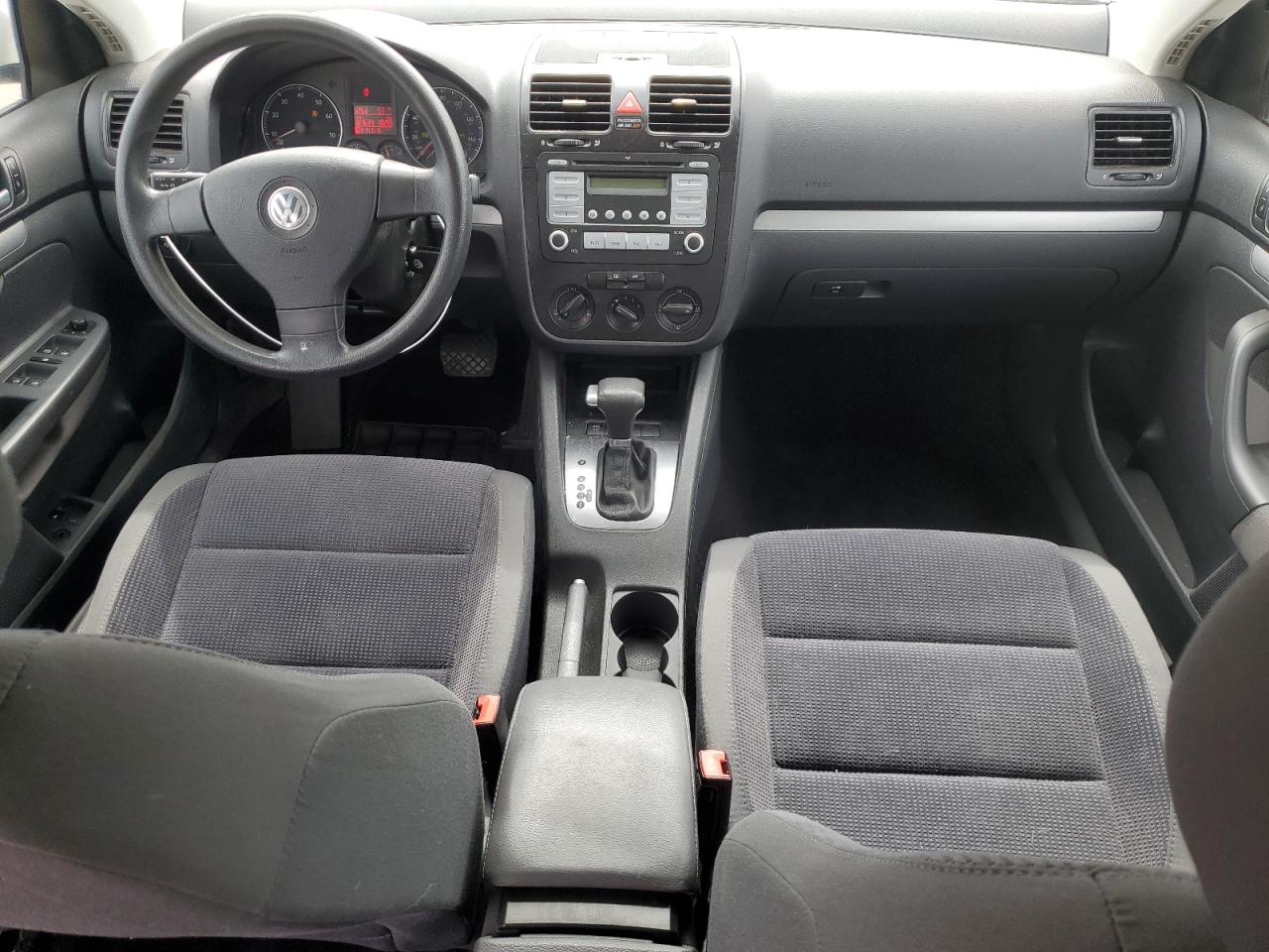 2007 Volkswagen Jetta - Image 8