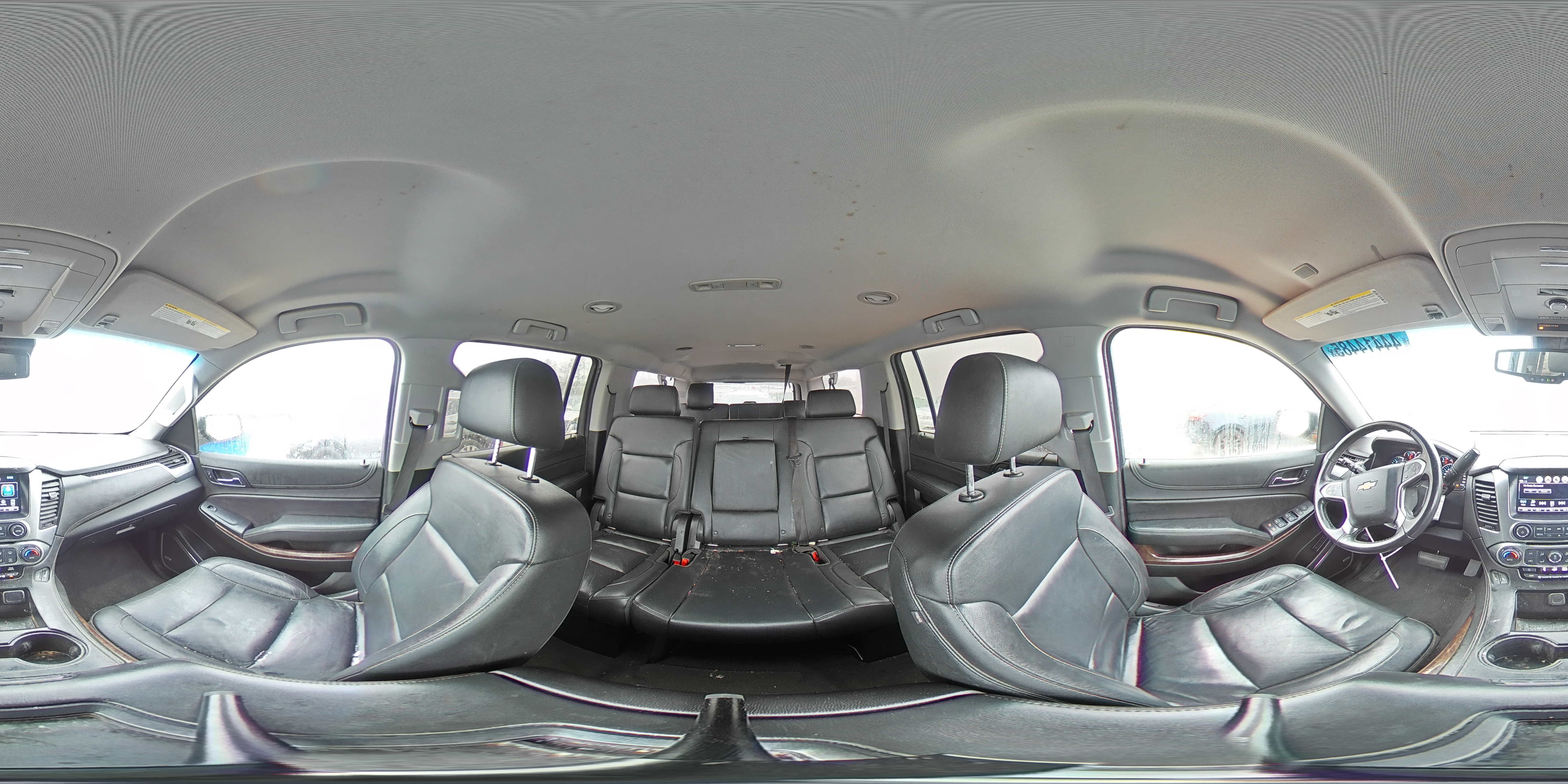 2019 Chevrolet Suburban - Image 15