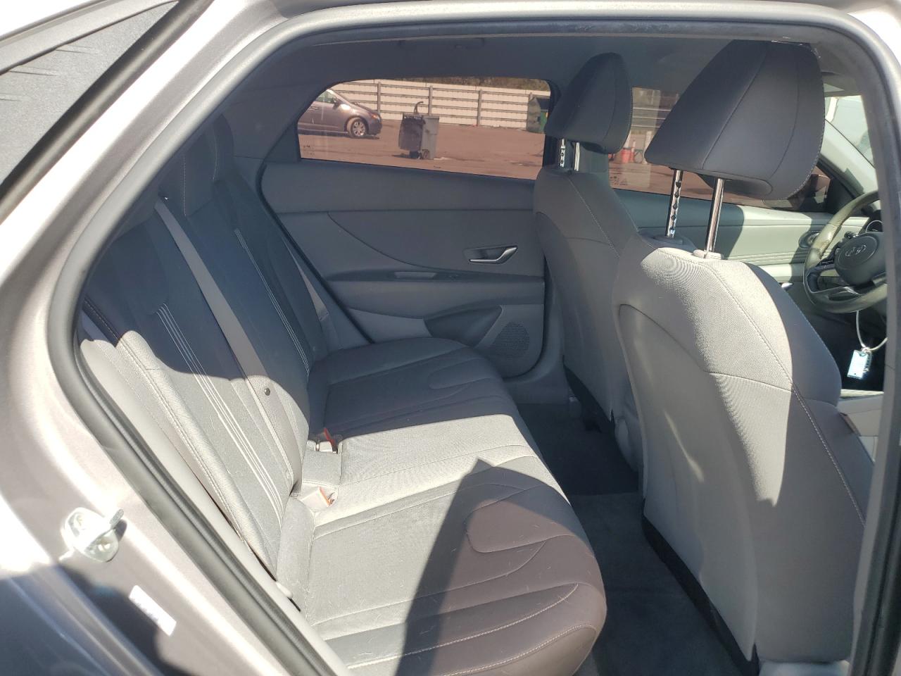 2021 Hyundai Elantra - Image 10