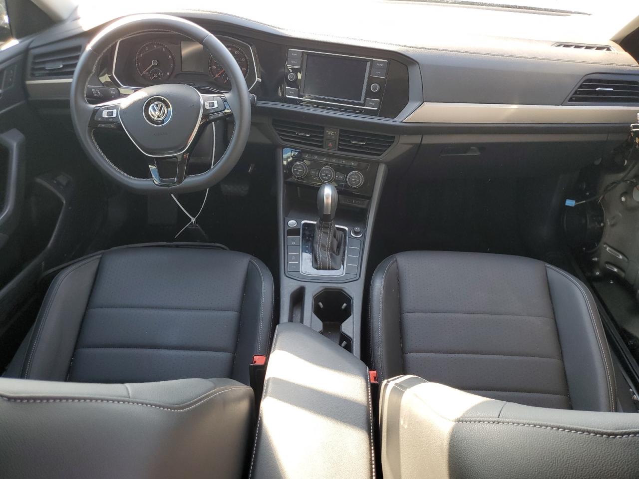 2021 Volkswagen Jetta - Image 8