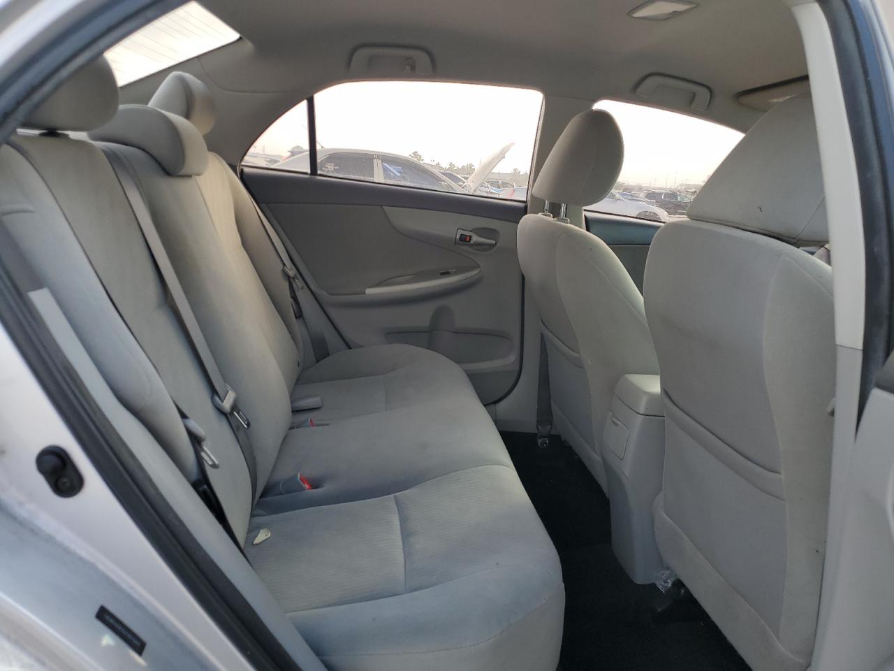 2010 Toyota Corolla - Image 10