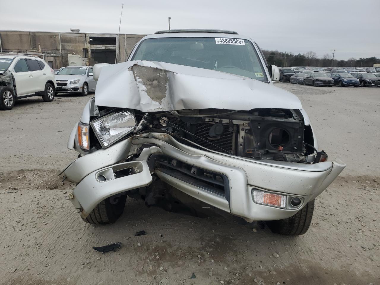 2002 Toyota 4Runner - Image 5