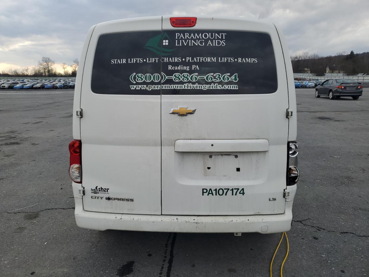 2015 Chevrolet Express - Image 6