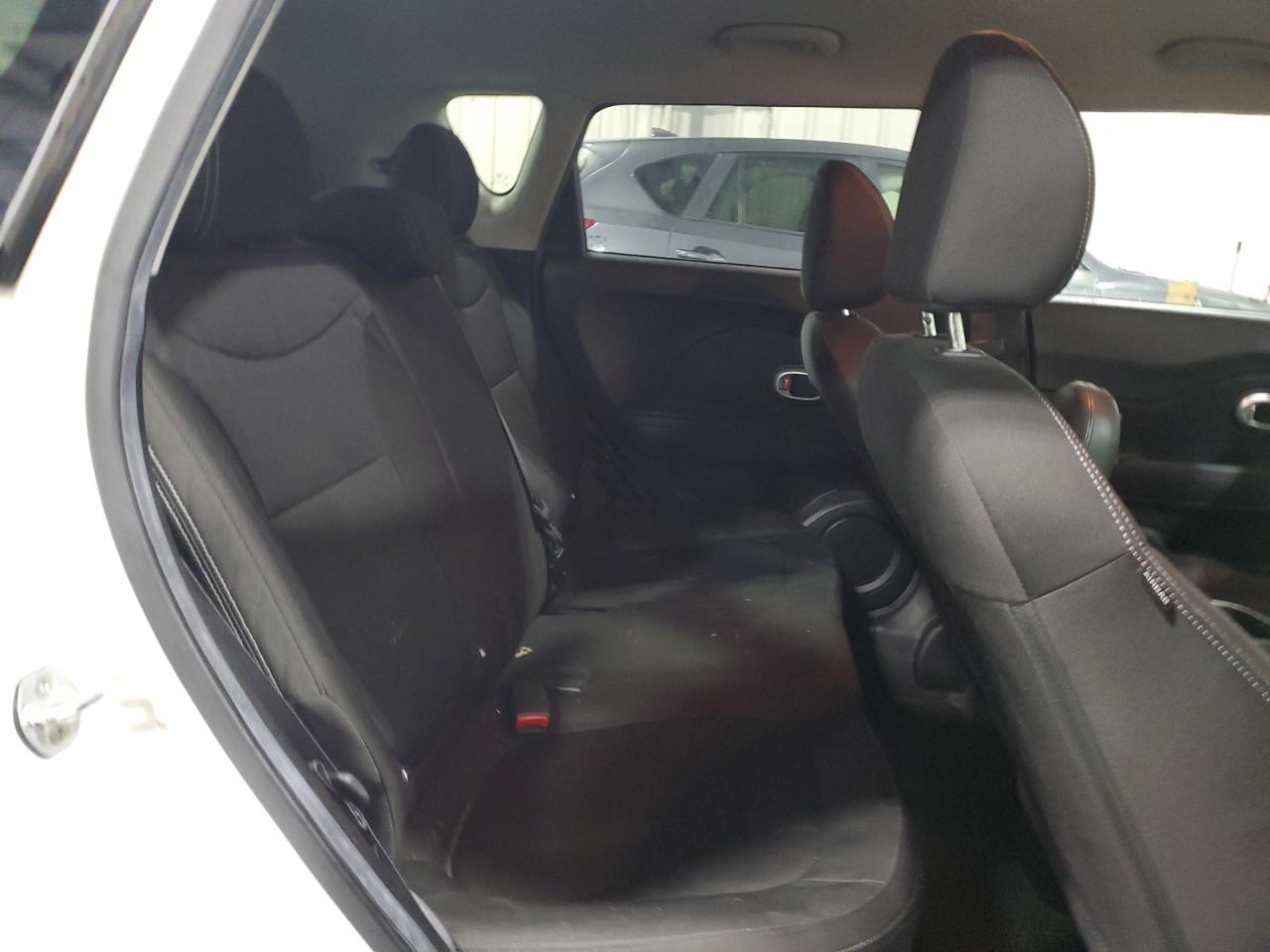 2016 Kia Soul - Image 10