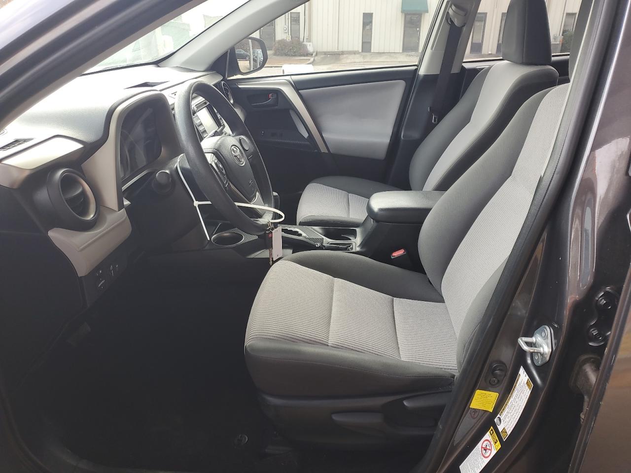 2015 Toyota RAV 4 - Image 7