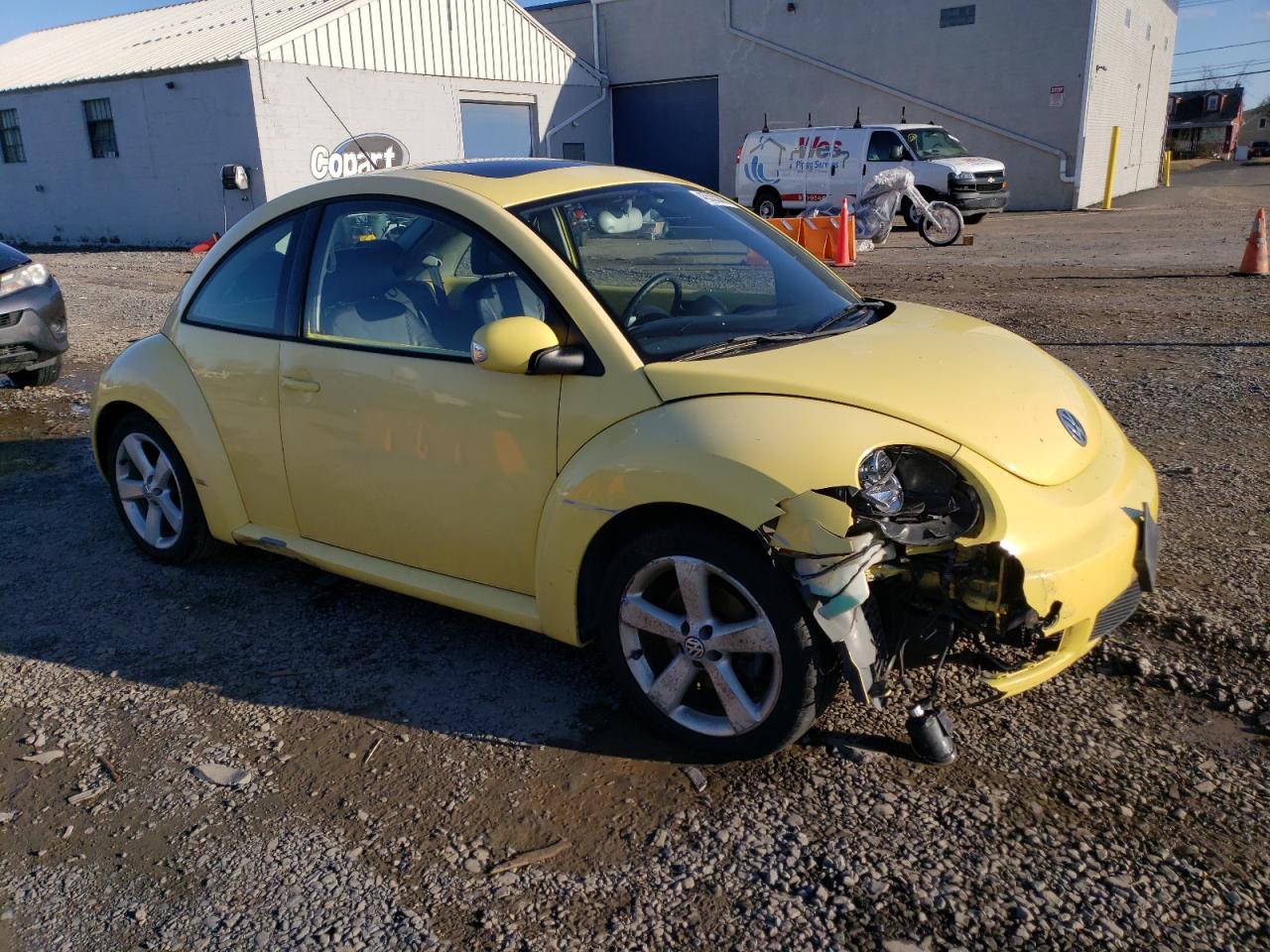 2006 Volkswagen Beetle - Image 4