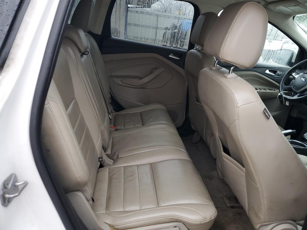 2014 Ford Escape - Image 11