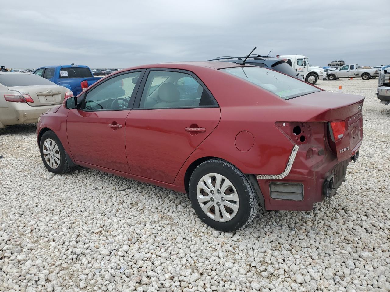2011 Kia Forte - Image 2