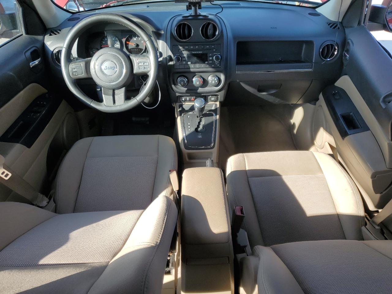 2012 Jeep Liberty (Patriot) - Image 8