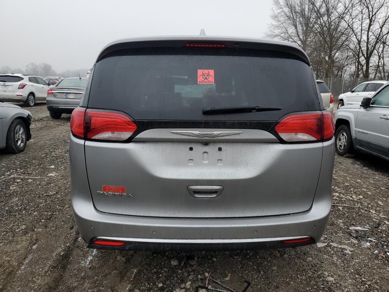 2017 Chrysler Pacifica - Image 6