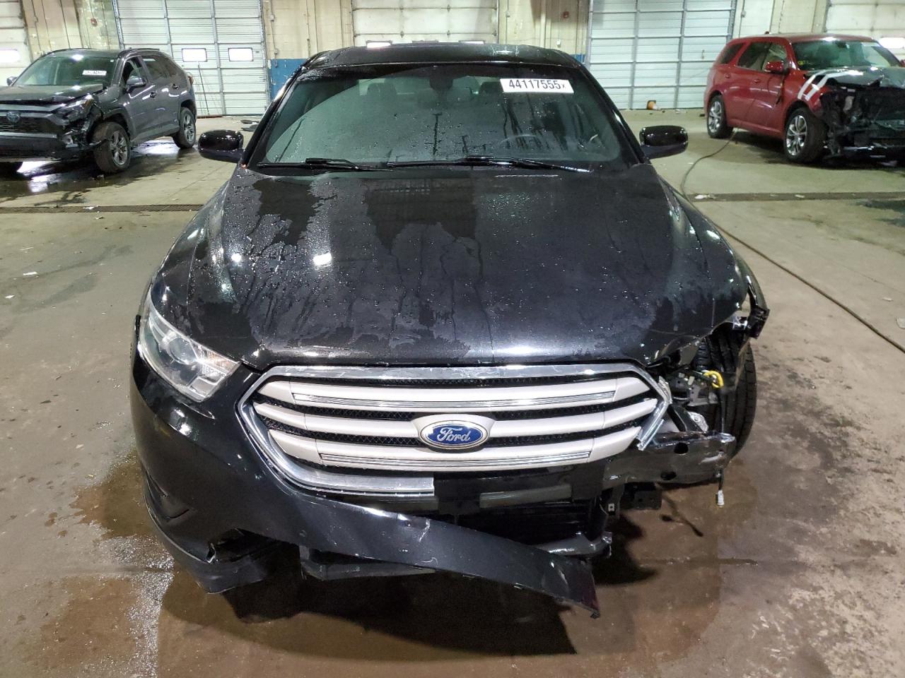 2015 Ford Taurus - Image 5