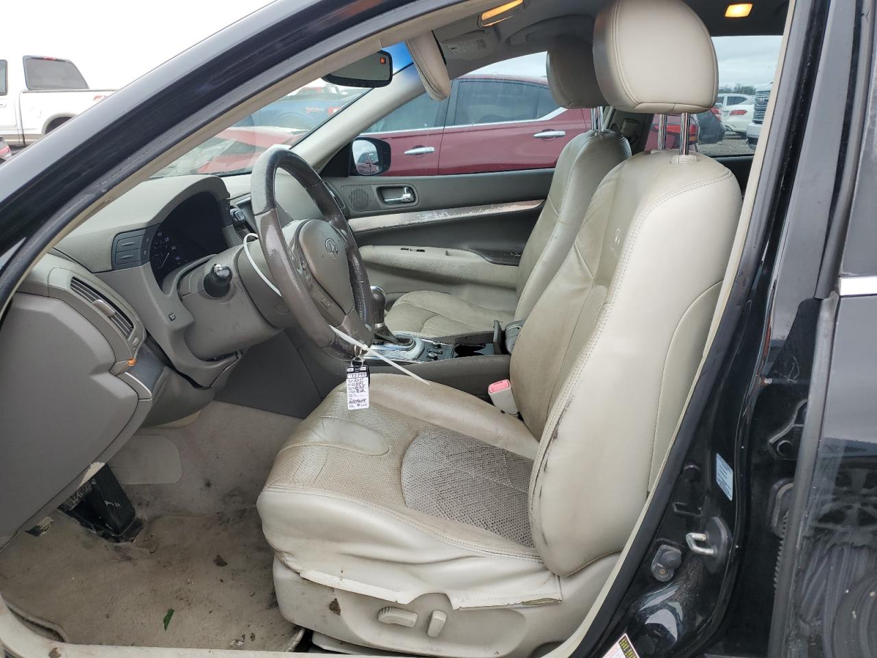 2011 Infiniti G - Image 7