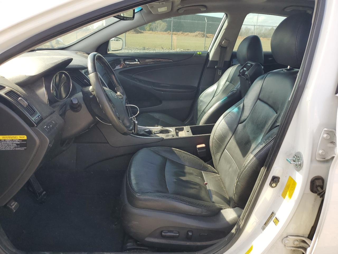 2012 Hyundai Sonata - Image 7