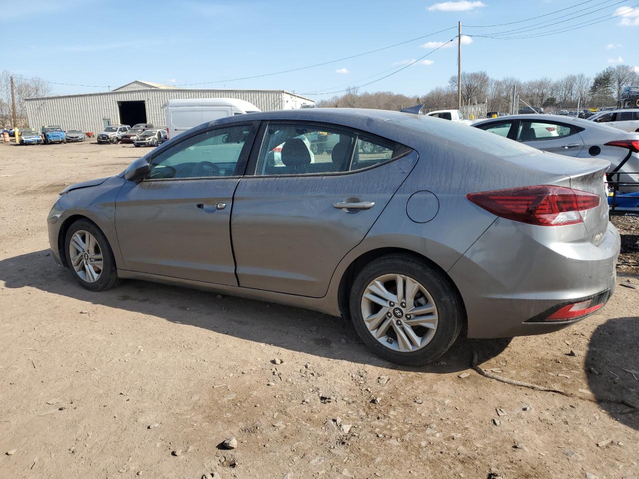 2020 Hyundai Elantra - Image 2
