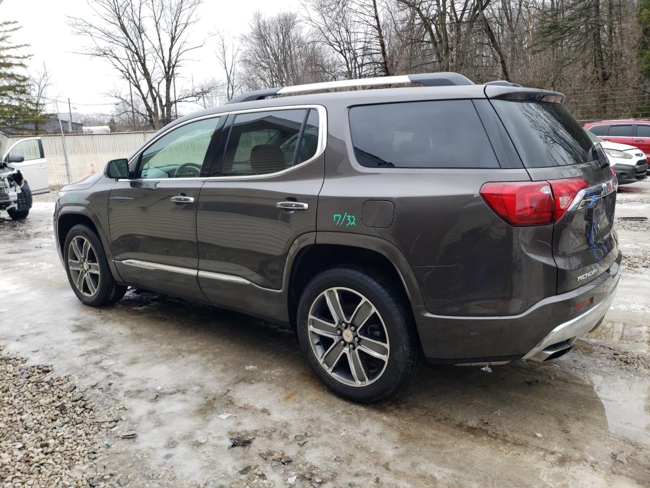 2019 GMC Acadia - Image 2