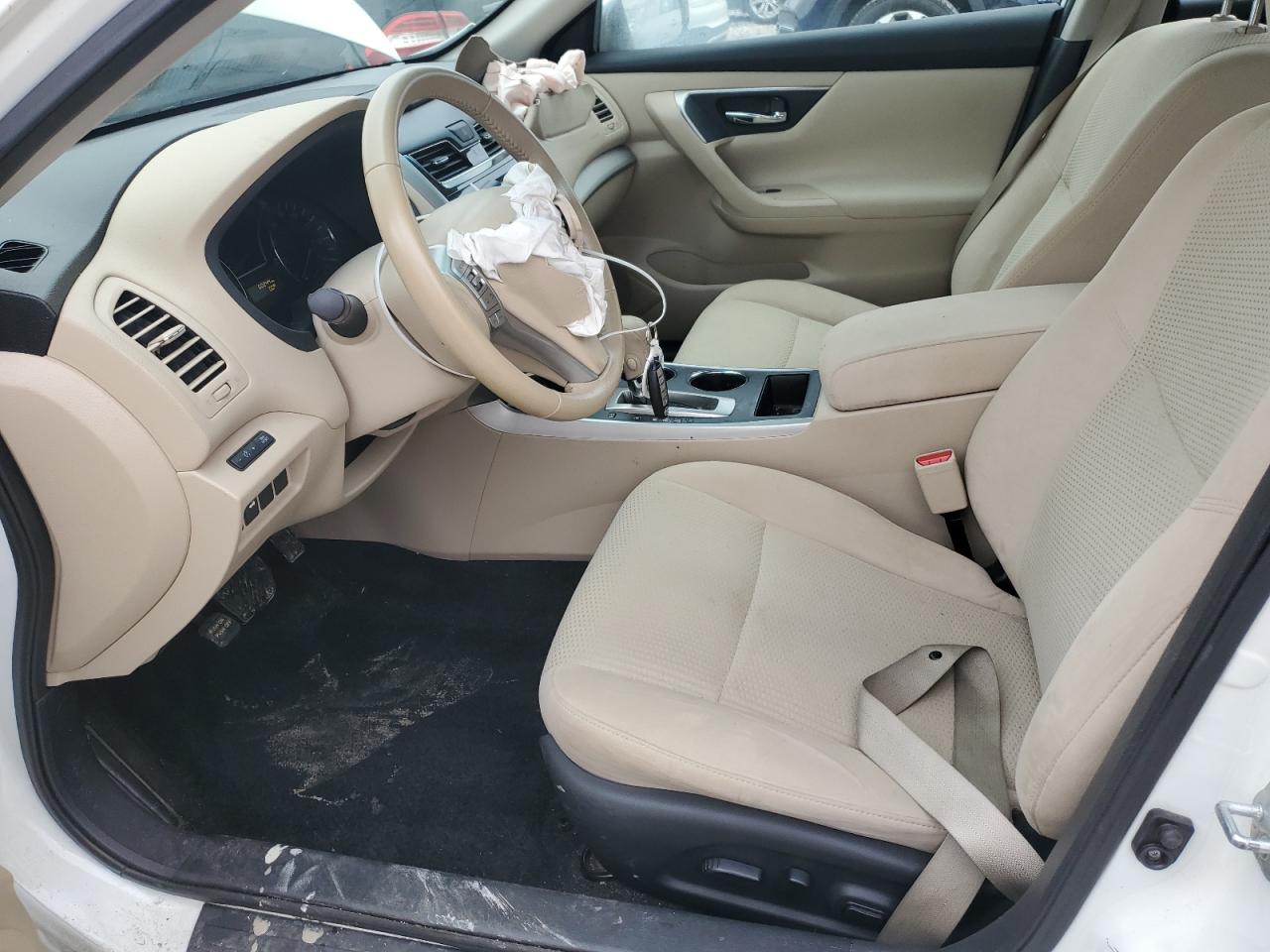 2015 Nissan Altima - Image 7