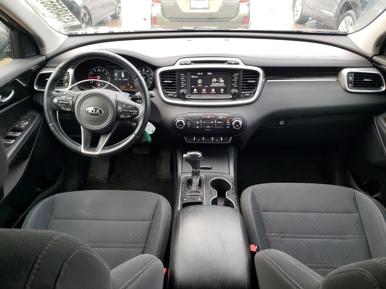 2017 Kia Sorento - Image 8