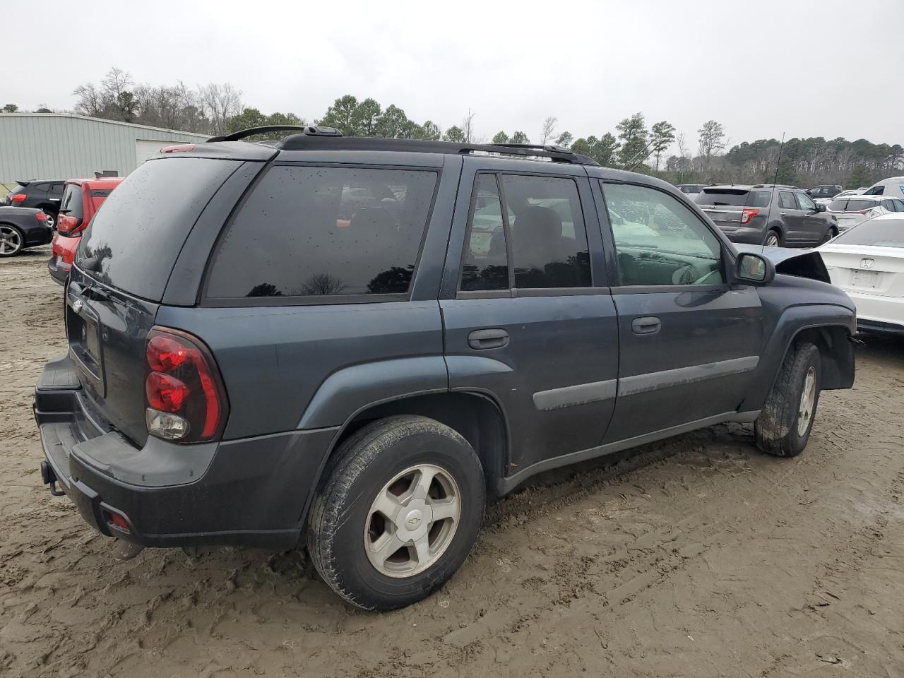 2005 Chevrolet TrailBlazer - Image 3