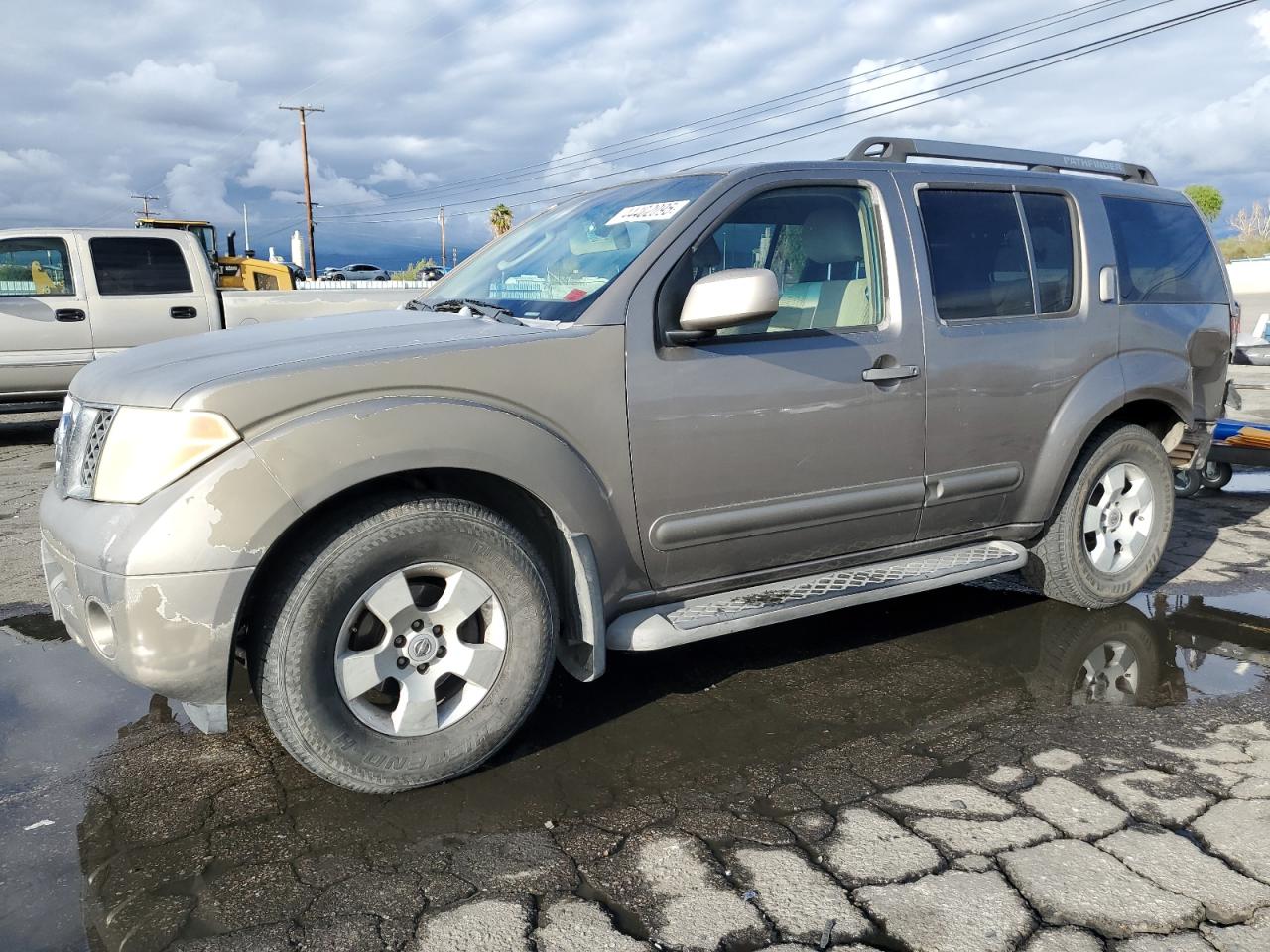 2005 Nissan Pathfinder - Image 1