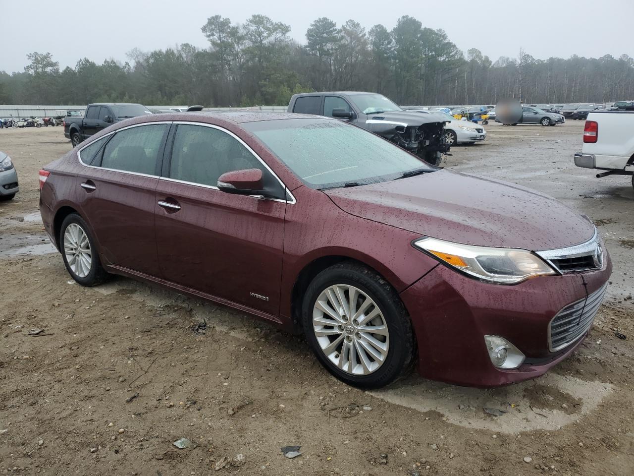 2013 Toyota Avalon - Image 4